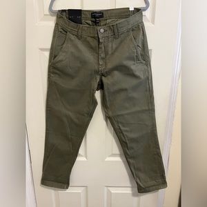 Brand new Banana Republic Factory Athletic Fit Twill Pant